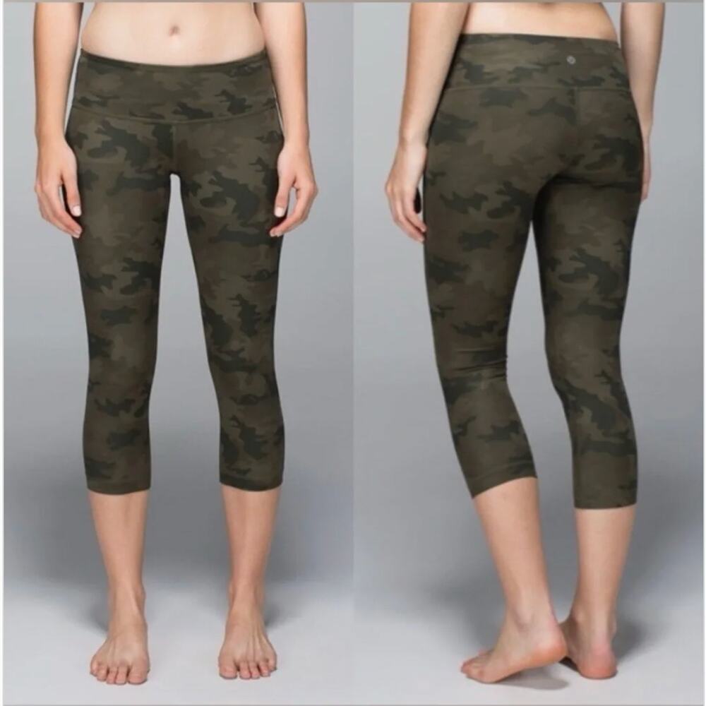 Lululemon Wunder Under Cropped green camo leggings size 4